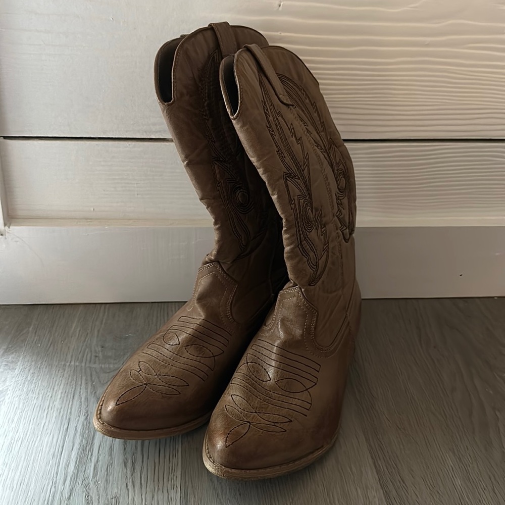 Coconuts Cowgirl Boots size 7